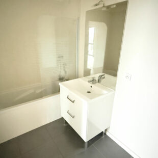 LA CATHO/ICAM  APPARTEMENT DE TYPE 2