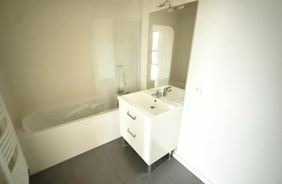 LA CATHO/ICAM  APPARTEMENT DE TYPE 2