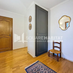 Appartement Parc d’Auteuil, entièrement rénové. Balcon, 2 chambres, parking et cave.