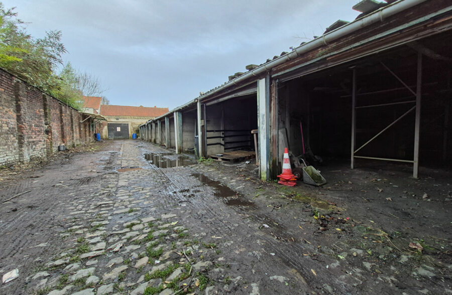 Immeuble de 19 lots ( dont 11 garages)