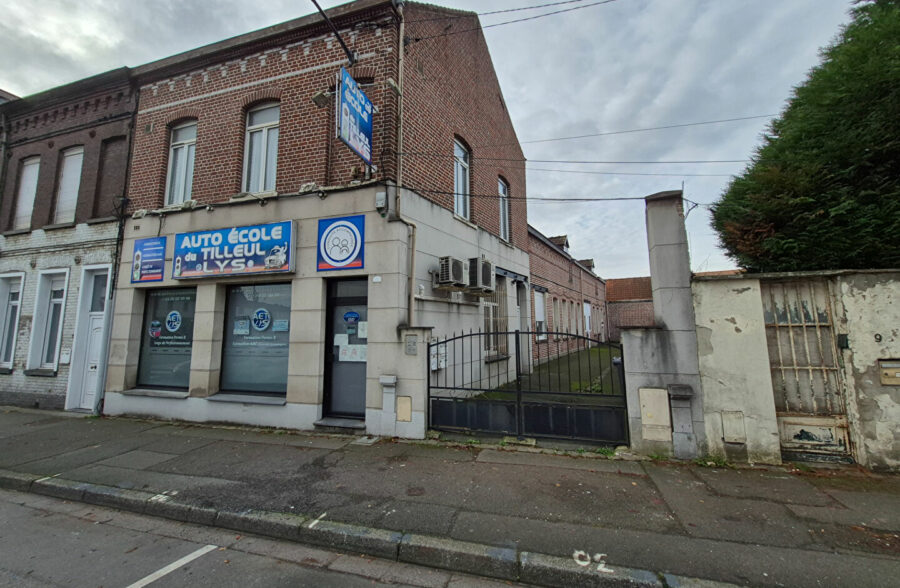 Immeuble renta brut 12% de 7 lots ( 6 appartements + local commercial)