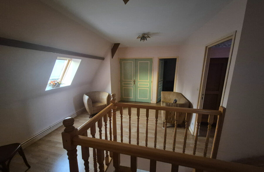 Maison  4 pièce(s) 152 m2