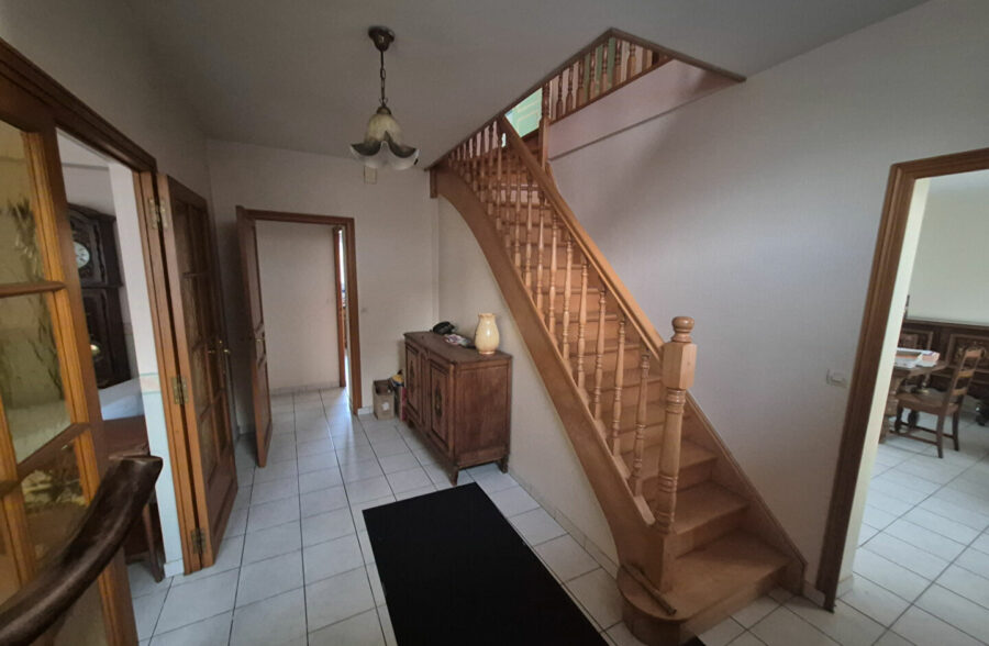 Maison  4 pièce(s) 152 m2