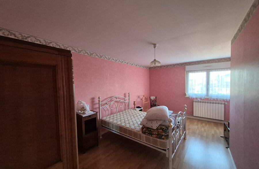 Maison  4 pièce(s) 152 m2