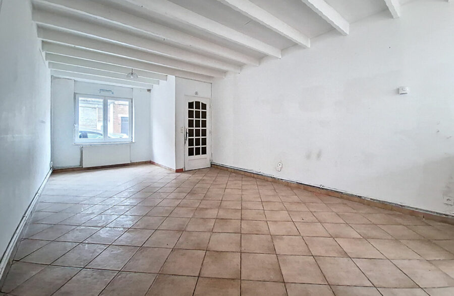 À VENDRE ! Maison de ville 5 pièces 97m² à Roubaix, Quartier Saint-Élisabeth. 82 000€ HAI !!!