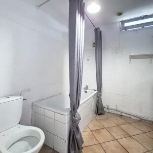 À VENDRE ! Maison de ville 5 pièces 97m² à Roubaix, Quartier Saint-Élisabeth. 82 000€ HAI !!!