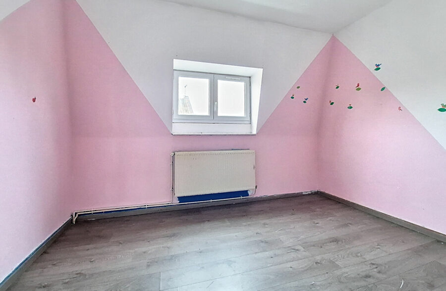 À VENDRE ! Maison de ville 5 pièces 97m² à Roubaix, Quartier Saint-Élisabeth. 82 000€ HAI !!!