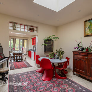 Grande maison de famille, jardin, garage et 4 chambres