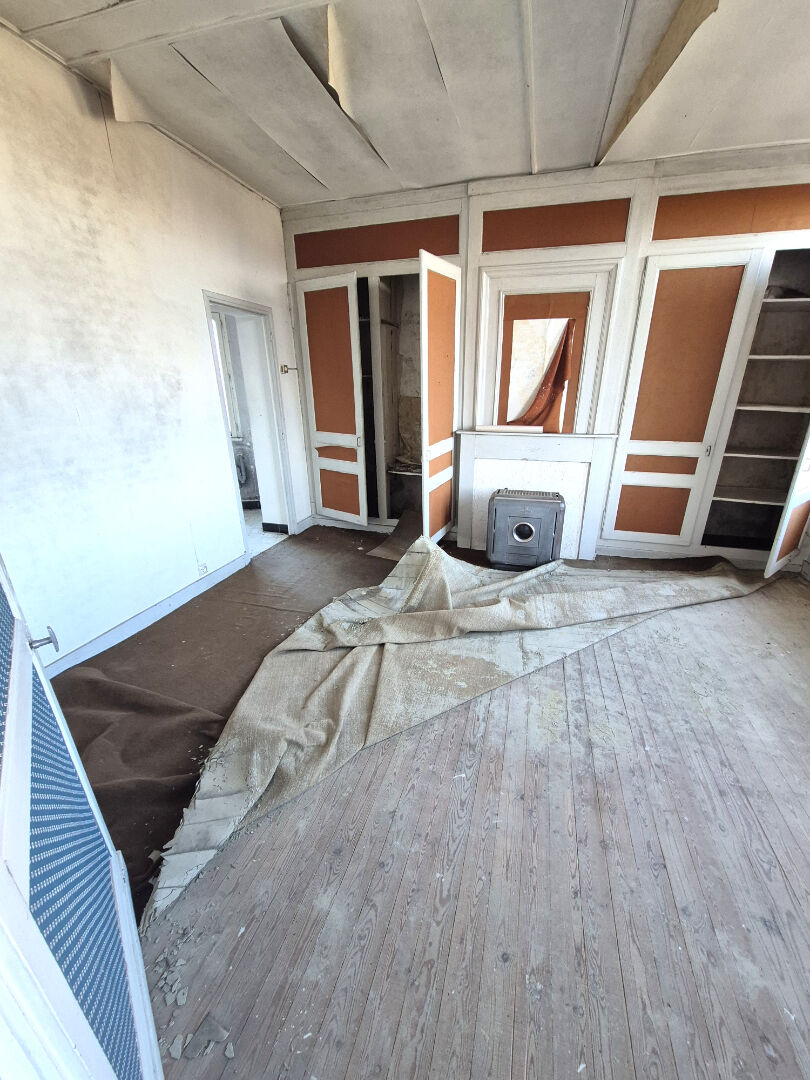 Maison à rénover sur Attiches 5 pièce(s) 126 m2