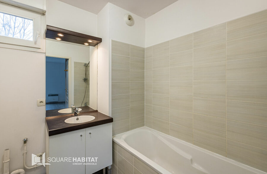 Saint -André, proximité Gare, Citadelle, Appartement  2 pièce(s) 39.44 m2 et parking