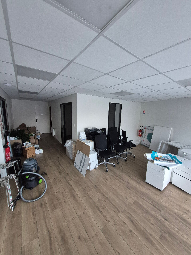 Bâtiment à usage mixte idéalement situé