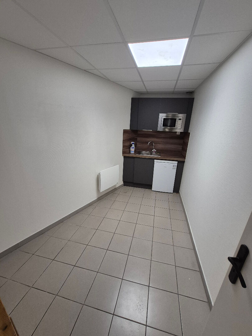 Bâtiment à usage mixte idéalement situé