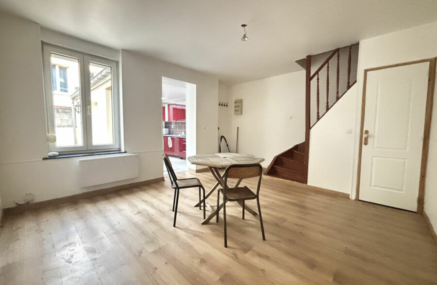 MAISON 2 CHAMBRES AVEC EXTERIEUR ET CAVE – LILLE MOULINS