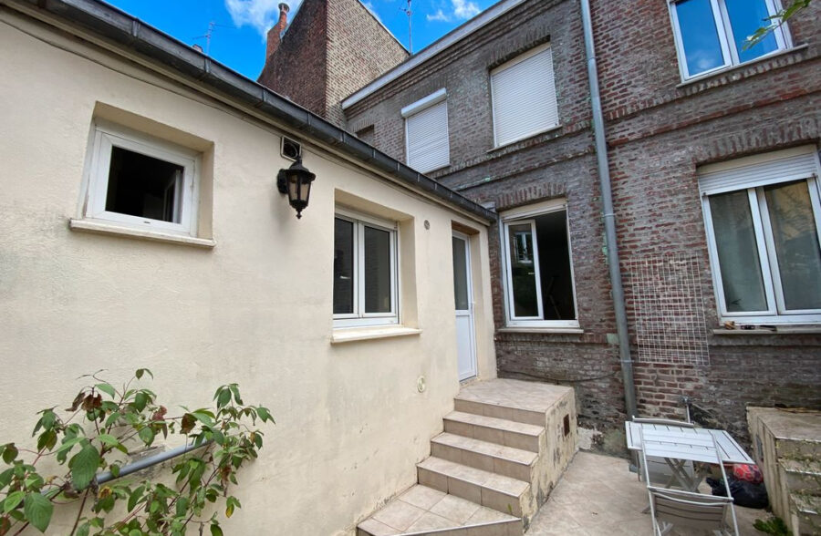 MAISON 2 CHAMBRES AVEC EXTERIEUR ET CAVE – LILLE MOULINS