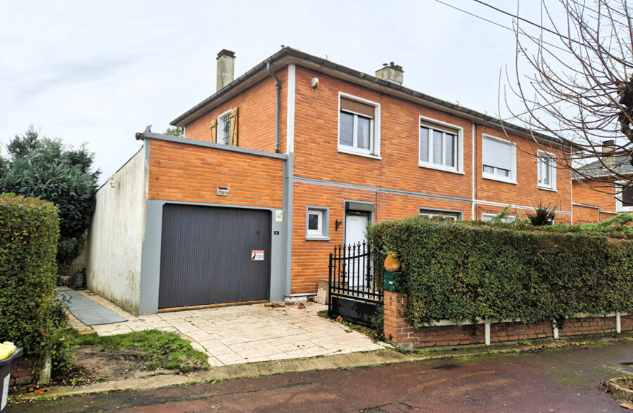 Maison de lotissement 109 m2