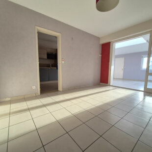 Maison individuelle 3 Chambres + 3  Garages