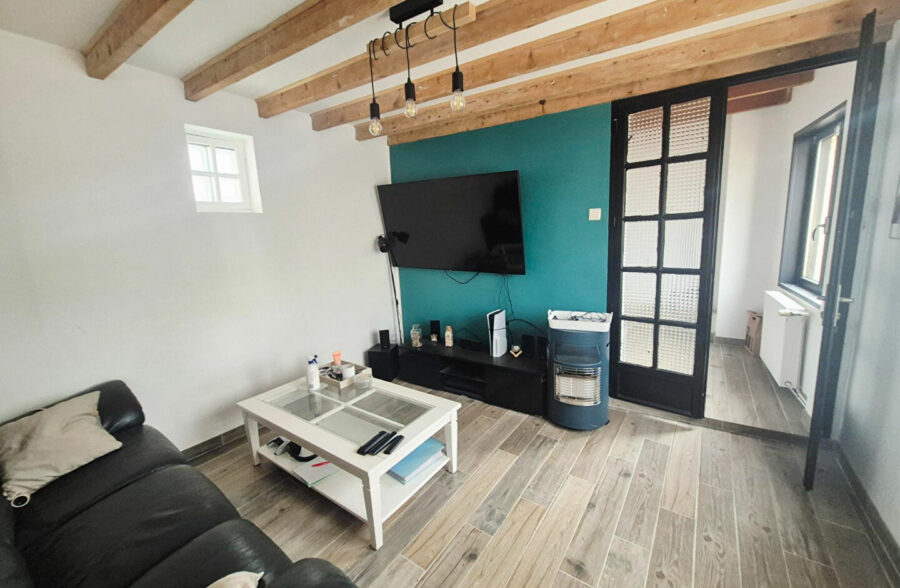 Maison Individuelle avec garage et cour fermée sur Norrent-Fontes.