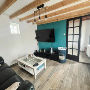 Maison Individuelle avec garage et cour fermée sur Norrent-Fontes.