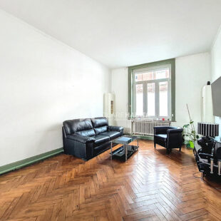 Maison semi bourgeoise avec cachet 167M2 avec garage.