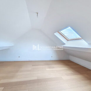 Maison semi bourgeoise avec cachet 167M2 avec garage.