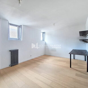 Maison semi bourgeoise avec cachet 167M2 avec garage.