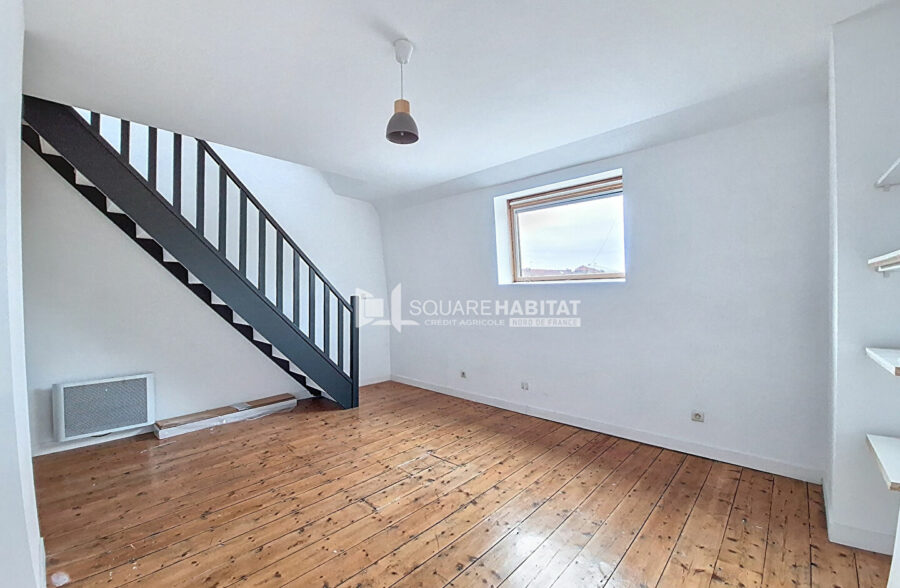 Maison semi bourgeoise avec cachet 167M2 avec garage.