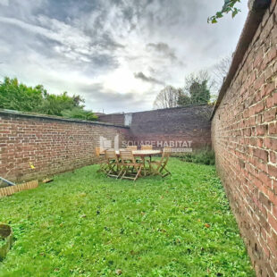 Maison semi bourgeoise avec cachet 167M2 avec garage.