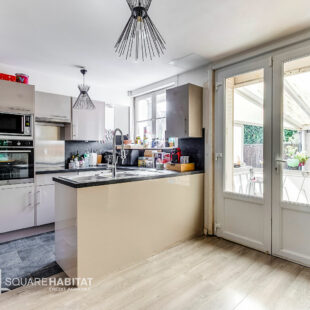 Maison semi mitoyenne 3 chambres avec Jardin et garage à Roubaix.