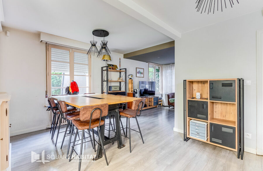 Maison semi mitoyenne 3 chambres avec Jardin et garage à Roubaix.