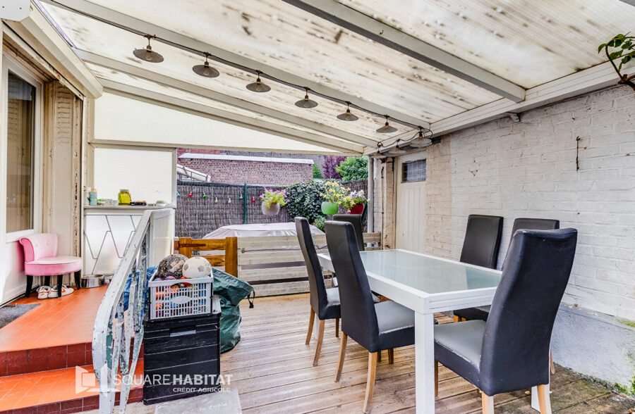 Maison semi mitoyenne 3 chambres avec Jardin et garage à Roubaix.