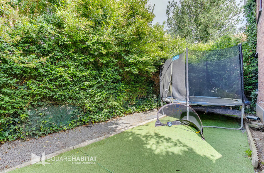 Maison semi mitoyenne 3 chambres avec Jardin et garage à Roubaix.
