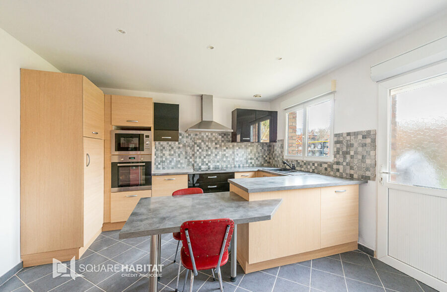 MAISON SEMI PLAIN PIED DE 178 M²