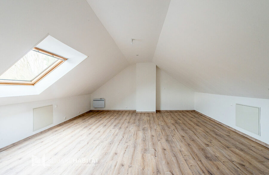 MAISON SEMI PLAIN PIED DE 178 M²