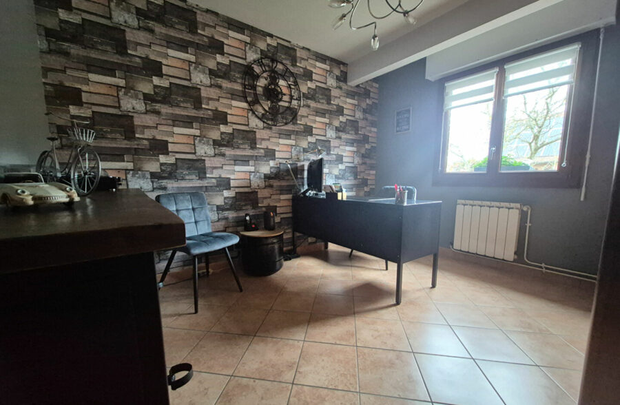 Pavillon semi Plain Pied  4 Chambres + Sous sol en impasse