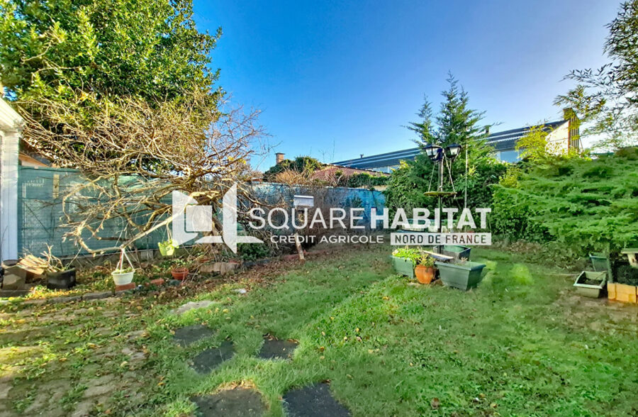 Rare sur le secteur ! Maison semi individuelle avec garage et jardin sans vis-à-vis