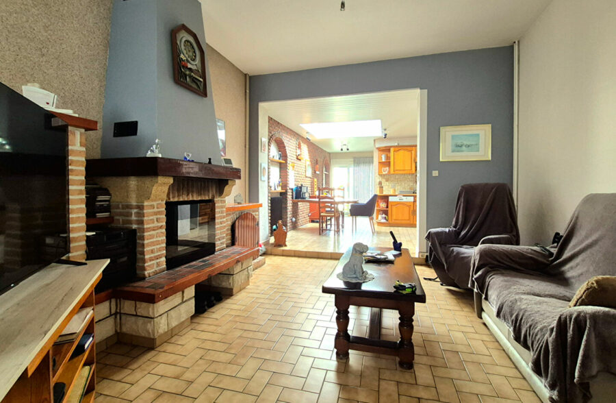 MAISON 1930 AVEC JARDIN