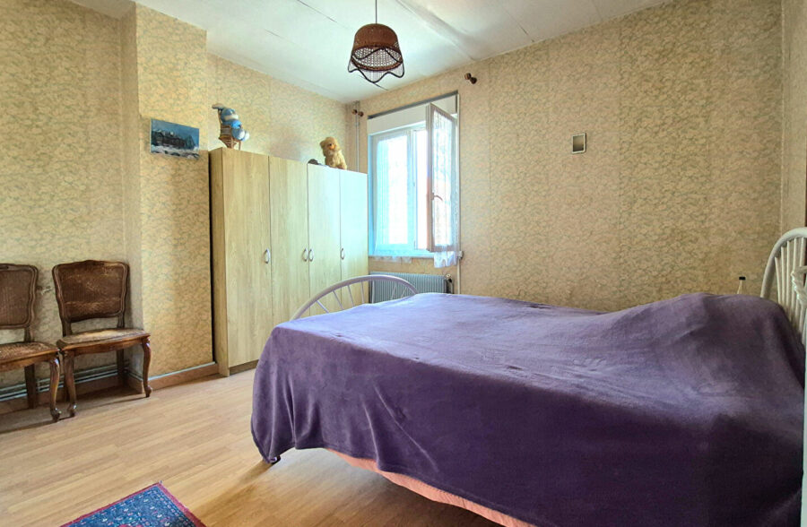 MAISON 1930 AVEC JARDIN