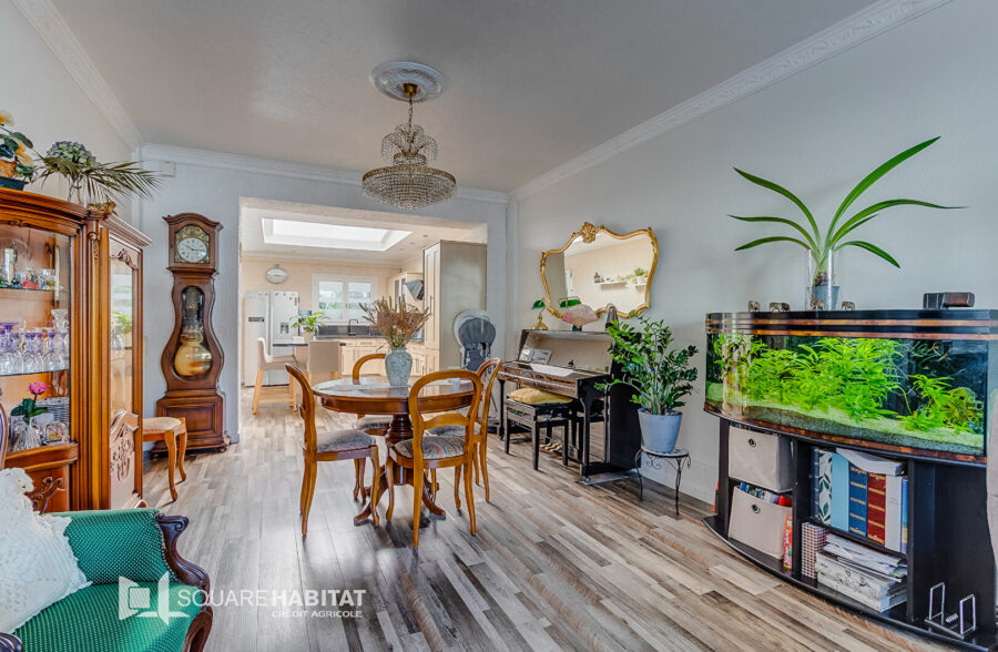 Maison Tourcoing 7 pièce(s) 0200 m2