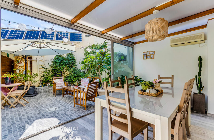 Maison Tourcoing 7 pièce(s) 0200 m2