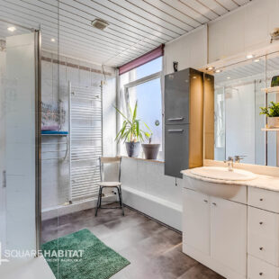 Maison Tourcoing 7 pièce(s) 0200 m2