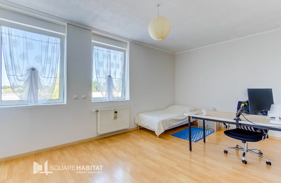 Maison Tourcoing 7 pièce(s) 0200 m2