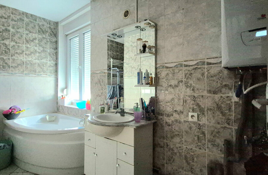 MAISON 2 CHAMBRES SECTEUR BELENCONTRE