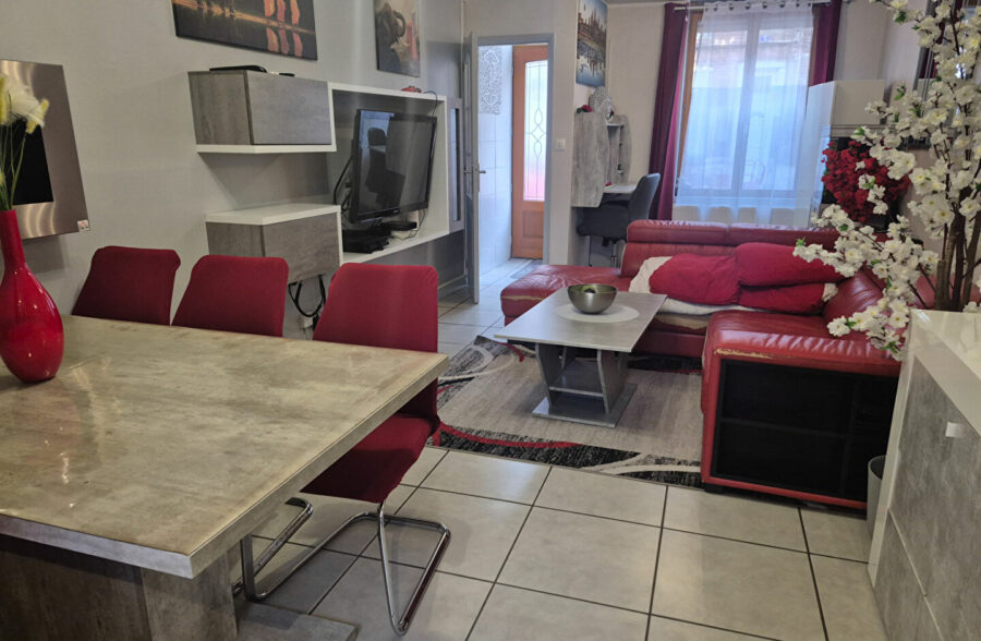 Maison 1930 – Limite Le Pile / La Fraternité – Idéal investisseur ou 1ère acquisition !