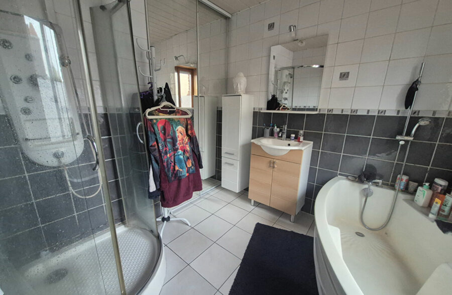 Maison 1930 – Limite Le Pile / La Fraternité – Idéal investisseur ou 1ère acquisition !