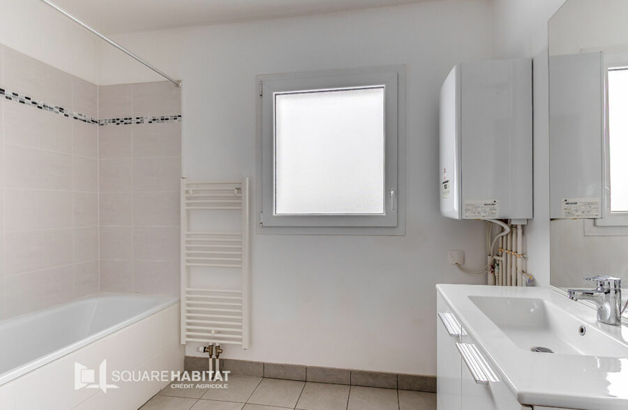 Appartement T3 avec balcon et parking La Madeleine