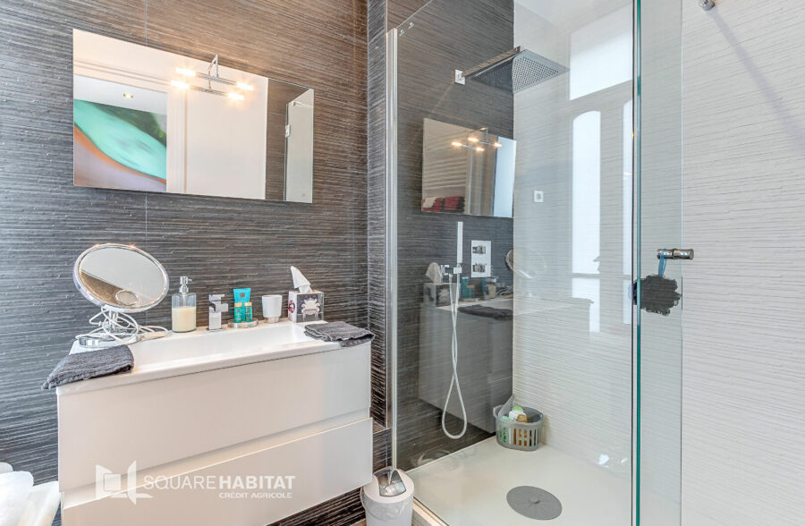 Appartement T4 avec cave, balcon et double garage