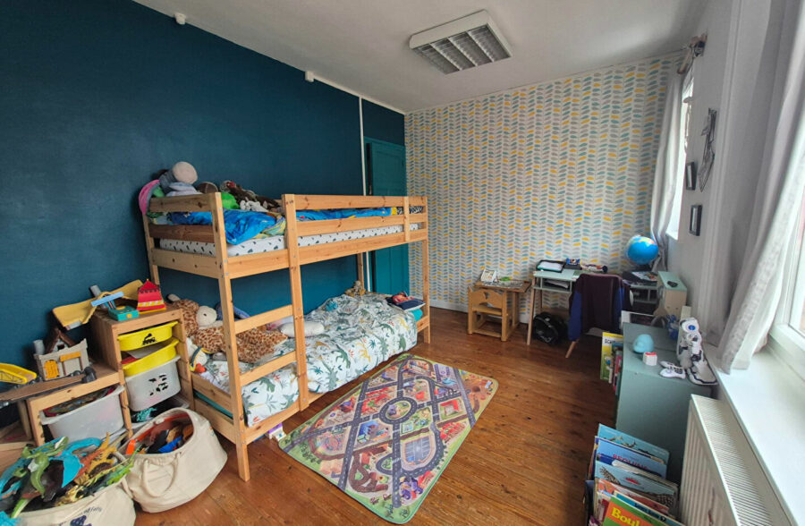 Croix Mairie, maison semi individuelle de 100 m², 3 chambres + jardin