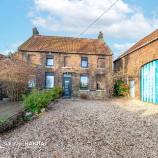 Maison de caractère avec grange