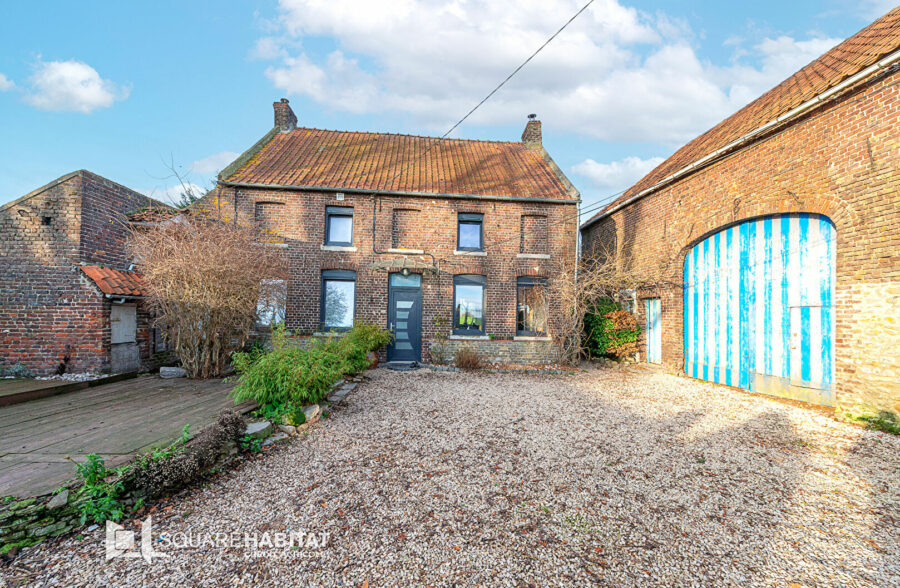 Maison de caractère avec grange
