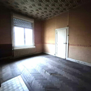 Immeuble Monchecourt 8 pièce(s) 157 m2